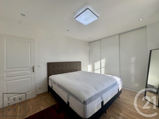 Maison à louer - 6 pièces - 227,10 m2 - Bailly Romainvilliers - 77 - ILE-DE-FRANCE