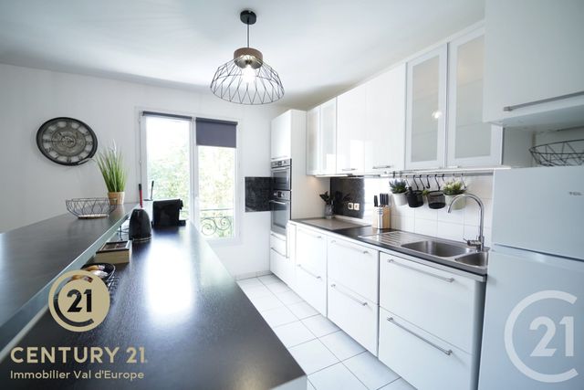 Appartement F3 &agrave; vendre - 3 pi&egrave;ces - 70 m2 - Serris - 77 - ILE-DE-FRANCE