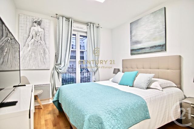 Appartement a louer - 4 pièce(s) - 102.7 m2 - Surfyn