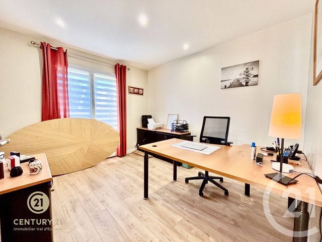 Maison à vendre - 7 pièces - 177,33 m2 - Montceaux Les Meaux - 77 - ILE-DE-FRANCE