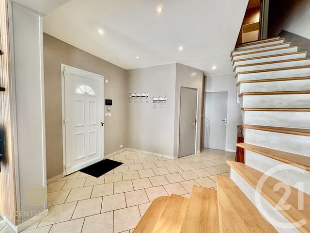 Maison à vendre - 7 pièces - 177,33 m2 - Montceaux Les Meaux - 77 - ILE-DE-FRANCE