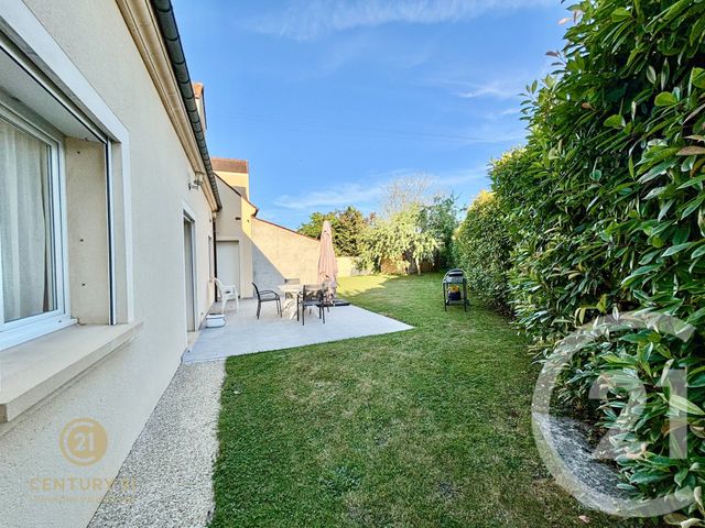Maison à vendre - 7 pièces - 177,33 m2 - Montceaux Les Meaux - 77 - ILE-DE-FRANCE