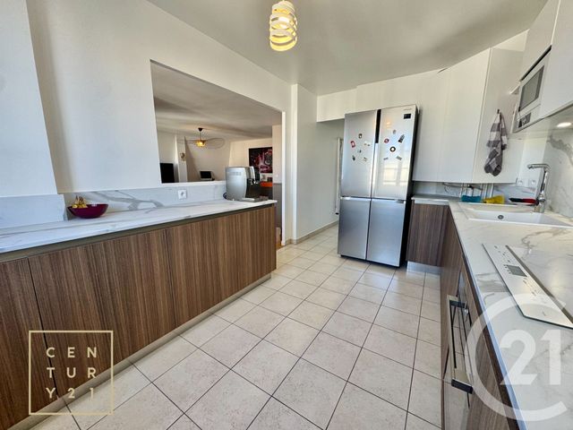 Appartement F5 &agrave; vendre - 5 pi&egrave;ces - 111 m2 - Serris - 77 - ILE-DE-FRANCE