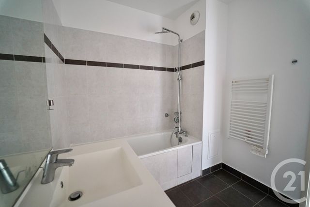 Appartement à louer - 3 pièces - 67 m2 - Montevrain - 77 - ILE-DE-FRANCE