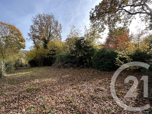 terrain - CHALIFERT - 77