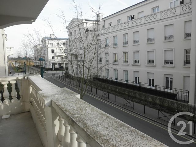 Appartement F2 à louer SERRIS