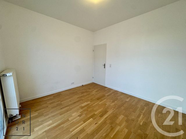 Appartement F4 &agrave; louer - 4 pi&egrave;ces - 85,10 m2 - Serris - 77 - ILE-DE-FRANCE