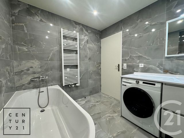 Appartement F4 &agrave; louer - 4 pi&egrave;ces - 85,10 m2 - Serris - 77 - ILE-DE-FRANCE