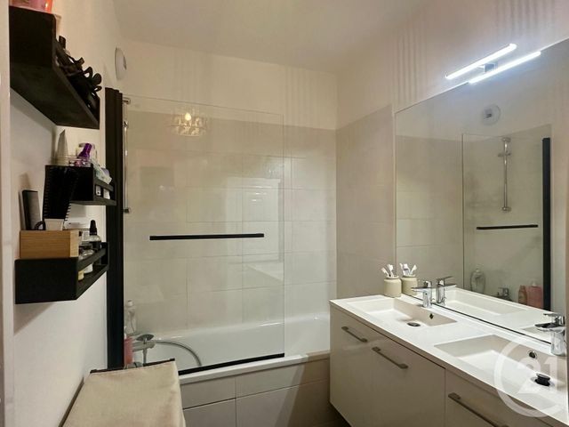 Appartement F4 &agrave; vendre - 4 pi&egrave;ces - 74 m2 - Chessy - 77 - ILE-DE-FRANCE