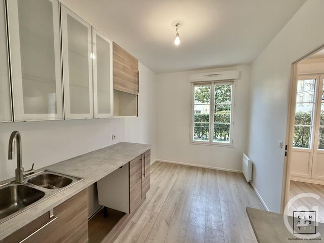 Appartement F3 &agrave; louer - 3 pi&egrave;ces - 71,40 m2 - Serris - 77 - ILE-DE-FRANCE