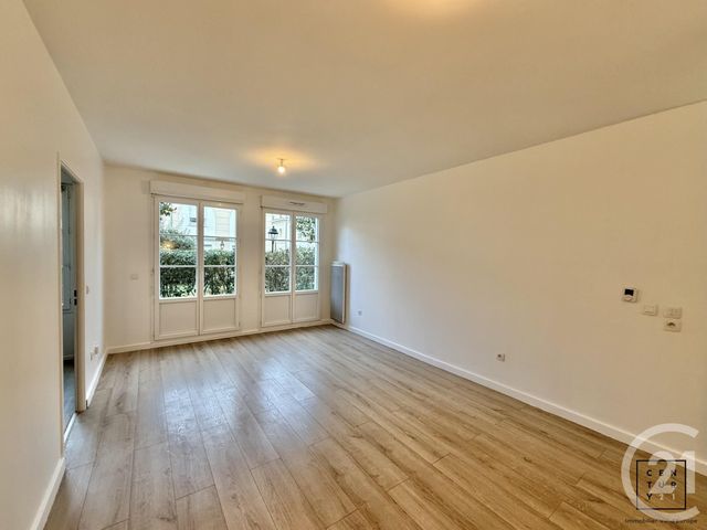 Appartement F3 &agrave; louer - 3 pi&egrave;ces - 71,40 m2 - Serris - 77 - ILE-DE-FRANCE