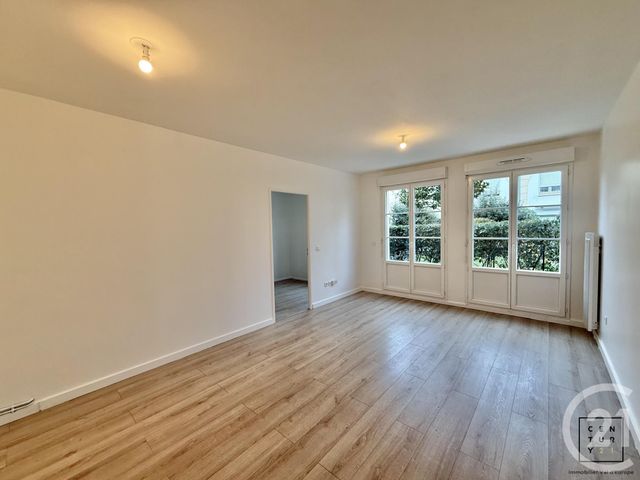 Appartement F3 &agrave; louer - 3 pi&egrave;ces - 71,40 m2 - Serris - 77 - ILE-DE-FRANCE
