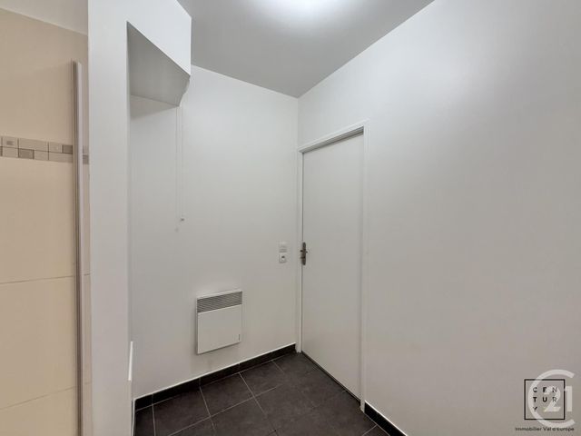 Appartement F3 &agrave; louer - 3 pi&egrave;ces - 71,40 m2 - Serris - 77 - ILE-DE-FRANCE