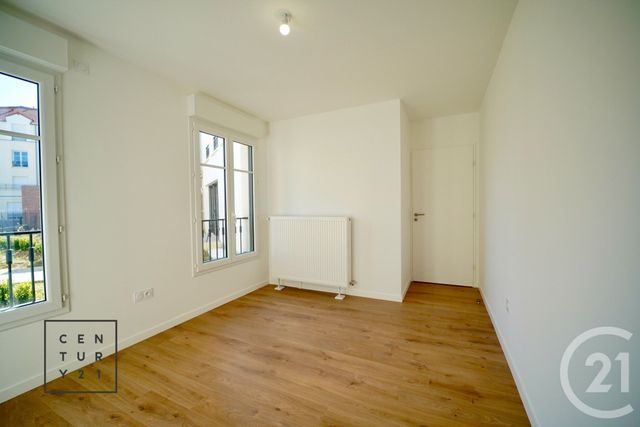 Appartement F4 &agrave; vendre - 4 pi&egrave;ces - 77,97 m2 - Serris - 77 - ILE-DE-FRANCE