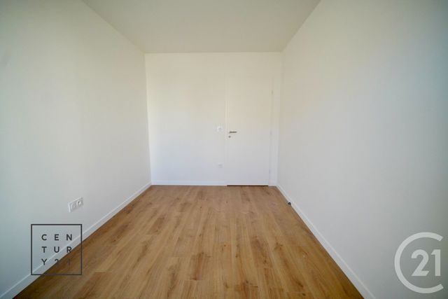 Appartement F4 &agrave; vendre - 4 pi&egrave;ces - 77,97 m2 - Serris - 77 - ILE-DE-FRANCE