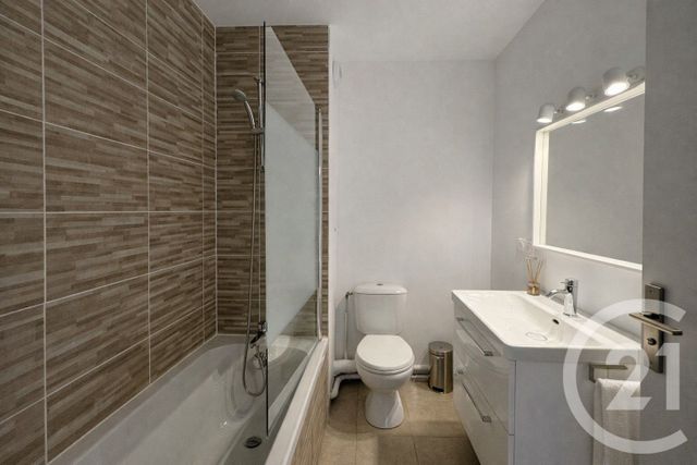 Appartement F5 &agrave; louer - 5 pi&egrave;ces - 94,72 m2 - Serris - 77 - ILE-DE-FRANCE