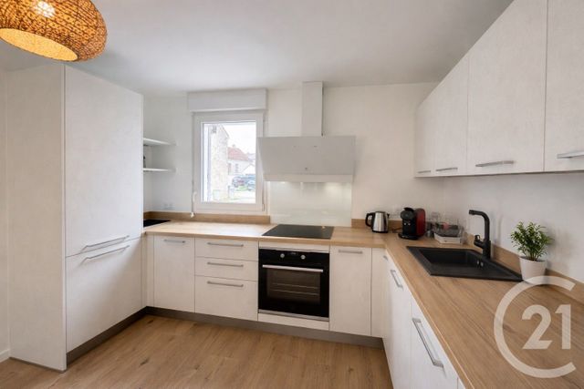 Appartement F5 &agrave; louer - 5 pi&egrave;ces - 94,72 m2 - Serris - 77 - ILE-DE-FRANCE