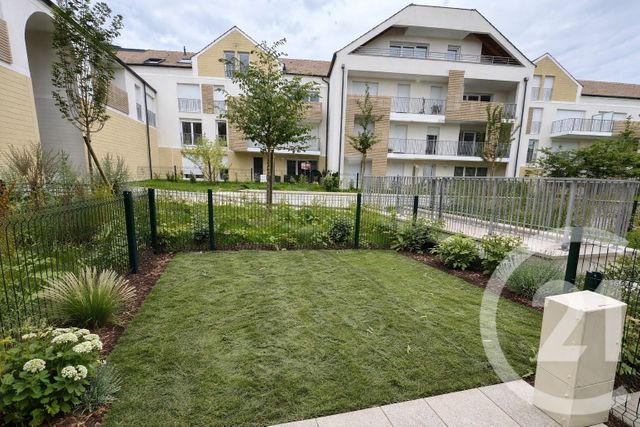 Appartement F5 &agrave; louer - 5 pi&egrave;ces - 94,72 m2 - Serris - 77 - ILE-DE-FRANCE