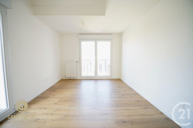 Appartement F4 &agrave; vendre - 4 pi&egrave;ces - 78,81 m2 - Serris - 77 - ILE-DE-FRANCE
