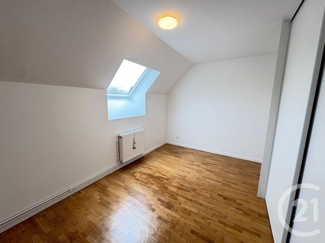 Maison &agrave; louer - 5 pi&egrave;ces - 116 m2 - Chanteloup En Brie - 77 - ILE-DE-FRANCE