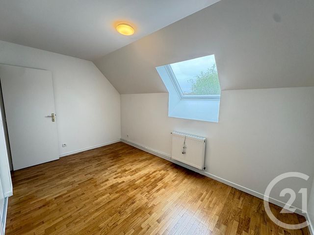 Maison &agrave; louer - 5 pi&egrave;ces - 116 m2 - Chanteloup En Brie - 77 - ILE-DE-FRANCE