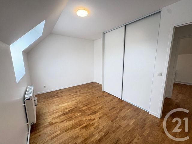 Maison &agrave; louer - 5 pi&egrave;ces - 116 m2 - Chanteloup En Brie - 77 - ILE-DE-FRANCE