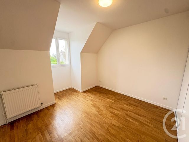 Maison &agrave; louer - 5 pi&egrave;ces - 116 m2 - Chanteloup En Brie - 77 - ILE-DE-FRANCE