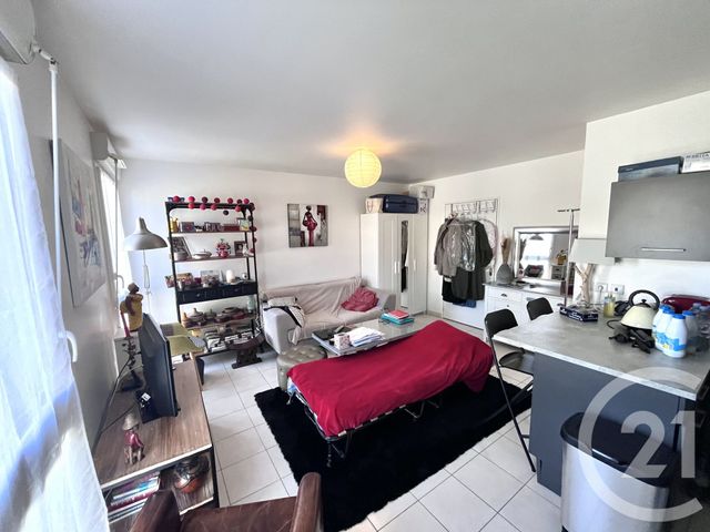 Appartement F1 &agrave; louer - 1 pi&egrave;ce - 30,01 m2 - Chanteloup En Brie - 77 - ILE-DE-FRANCE