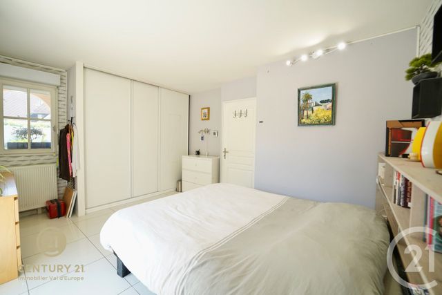 Maison &agrave; vendre - 5 pi&egrave;ces - 164 m2 - Magny Le Hongre - 77 - ILE-DE-FRANCE