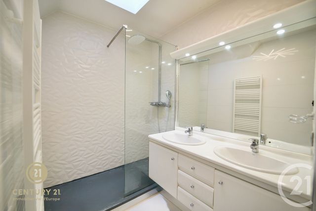 Maison &agrave; vendre - 5 pi&egrave;ces - 164 m2 - Magny Le Hongre - 77 - ILE-DE-FRANCE