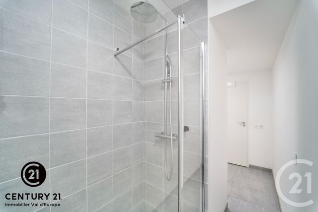 Appartement F4 &agrave; louer - 4 pi&egrave;ces - 95,30 m2 - Chessy - 77 - ILE-DE-FRANCE