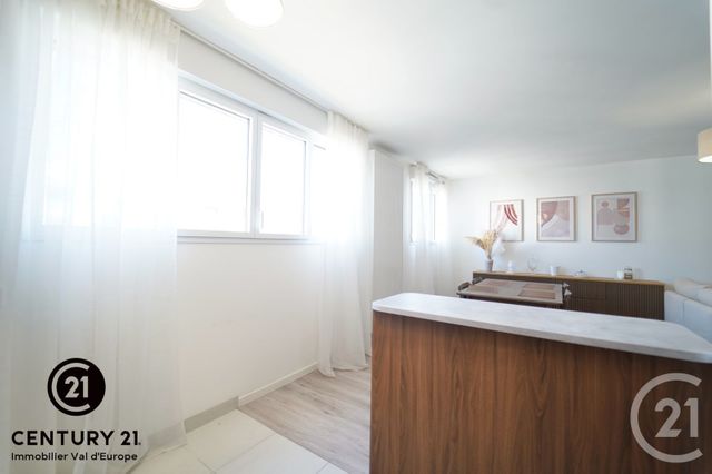 Appartement F4 &agrave; louer - 4 pi&egrave;ces - 95,30 m2 - Chessy - 77 - ILE-DE-FRANCE