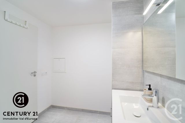 Appartement F4 &agrave; louer - 4 pi&egrave;ces - 95,30 m2 - Chessy - 77 - ILE-DE-FRANCE