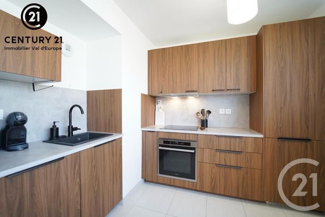 Appartement F4 &agrave; louer - 4 pi&egrave;ces - 95,30 m2 - Chessy - 77 - ILE-DE-FRANCE