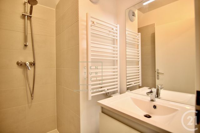 Appartement F4 &agrave; louer - 4 pi&egrave;ces - 77,60 m2 - Ozoir La Ferriere - 77 - ILE-DE-FRANCE