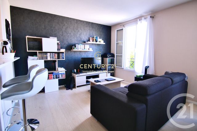 Appartement F2 à louer SERRIS