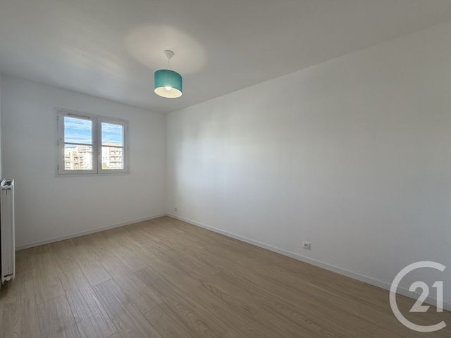 Appartement F4 &agrave; louer - 4 pi&egrave;ces - 82,17 m2 - Lognes - 77 - ILE-DE-FRANCE