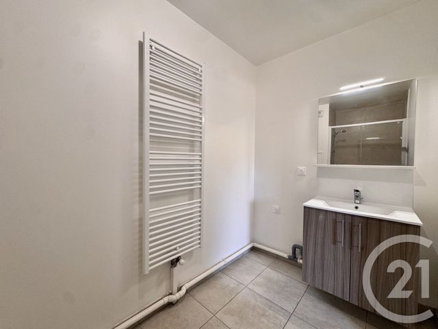 Appartement F2 &agrave; louer - 2 pi&egrave;ces - 41 m2 - Serris - 77 - ILE-DE-FRANCE