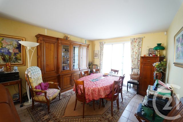 Maison &agrave; louer - 4 pi&egrave;ces - 97,30 m2 - Bailly Romainvilliers - 77 - ILE-DE-FRANCE