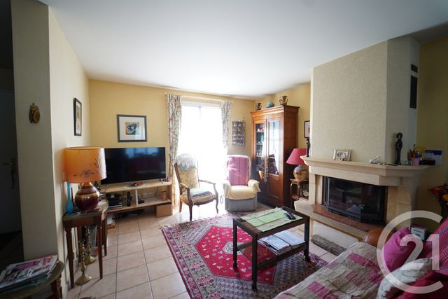 Maison &agrave; louer - 4 pi&egrave;ces - 97,30 m2 - Bailly Romainvilliers - 77 - ILE-DE-FRANCE