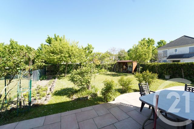 Maison &agrave; louer - 4 pi&egrave;ces - 97,30 m2 - Bailly Romainvilliers - 77 - ILE-DE-FRANCE