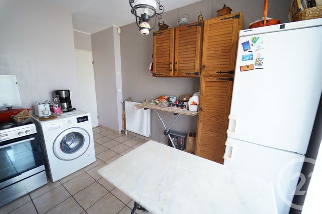 Maison &agrave; louer - 4 pi&egrave;ces - 97,30 m2 - Bailly Romainvilliers - 77 - ILE-DE-FRANCE
