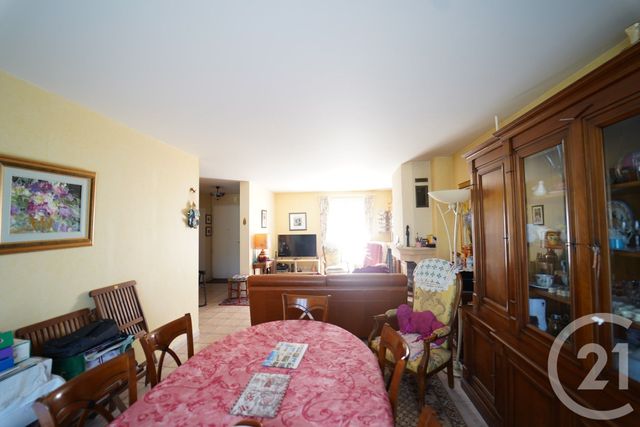 Maison &agrave; louer - 4 pi&egrave;ces - 97,30 m2 - Bailly Romainvilliers - 77 - ILE-DE-FRANCE
