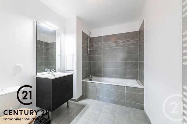 Appartement F4 &agrave; louer - 4 pi&egrave;ces - 82,58 m2 - Montevrain - 77 - ILE-DE-FRANCE