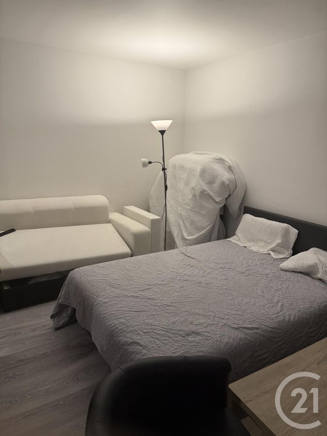 Appartement Studio &agrave; louer - 1 pi&egrave;ce - 26,40 m2 - Lagny Sur Marne - 77 - ILE-DE-FRANCE