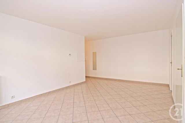 Appartement F3 &agrave; louer - 3 pi&egrave;ces - 67,07 m2 - Bussy St Georges - 77 - ILE-DE-FRANCE