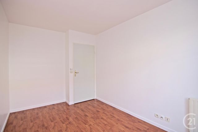 Appartement F3 &agrave; louer - 3 pi&egrave;ces - 67,07 m2 - Bussy St Georges - 77 - ILE-DE-FRANCE