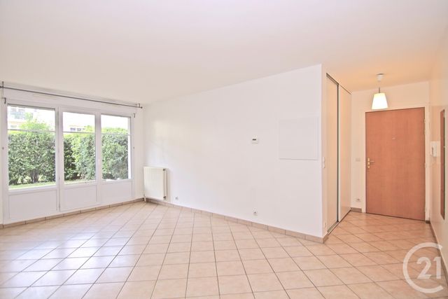 Appartement F3 &agrave; louer - 3 pi&egrave;ces - 67,07 m2 - Bussy St Georges - 77 - ILE-DE-FRANCE