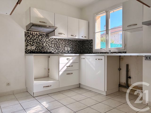 Appartement F4 &agrave; louer - 4 pi&egrave;ces - 75,05 m2 - Chanteloup En Brie - 77 - ILE-DE-FRANCE
