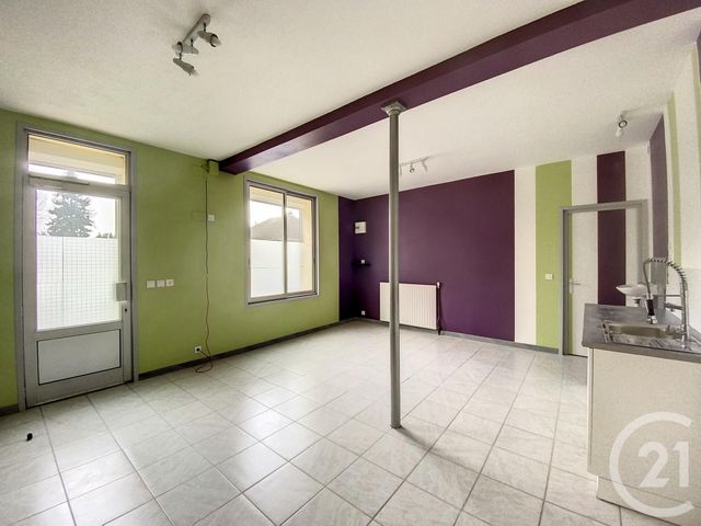 Appartement F3 à louer - 3 pièces - 65 m2 - Montereau Fault Yonne - 77 - ILE-DE-FRANCE